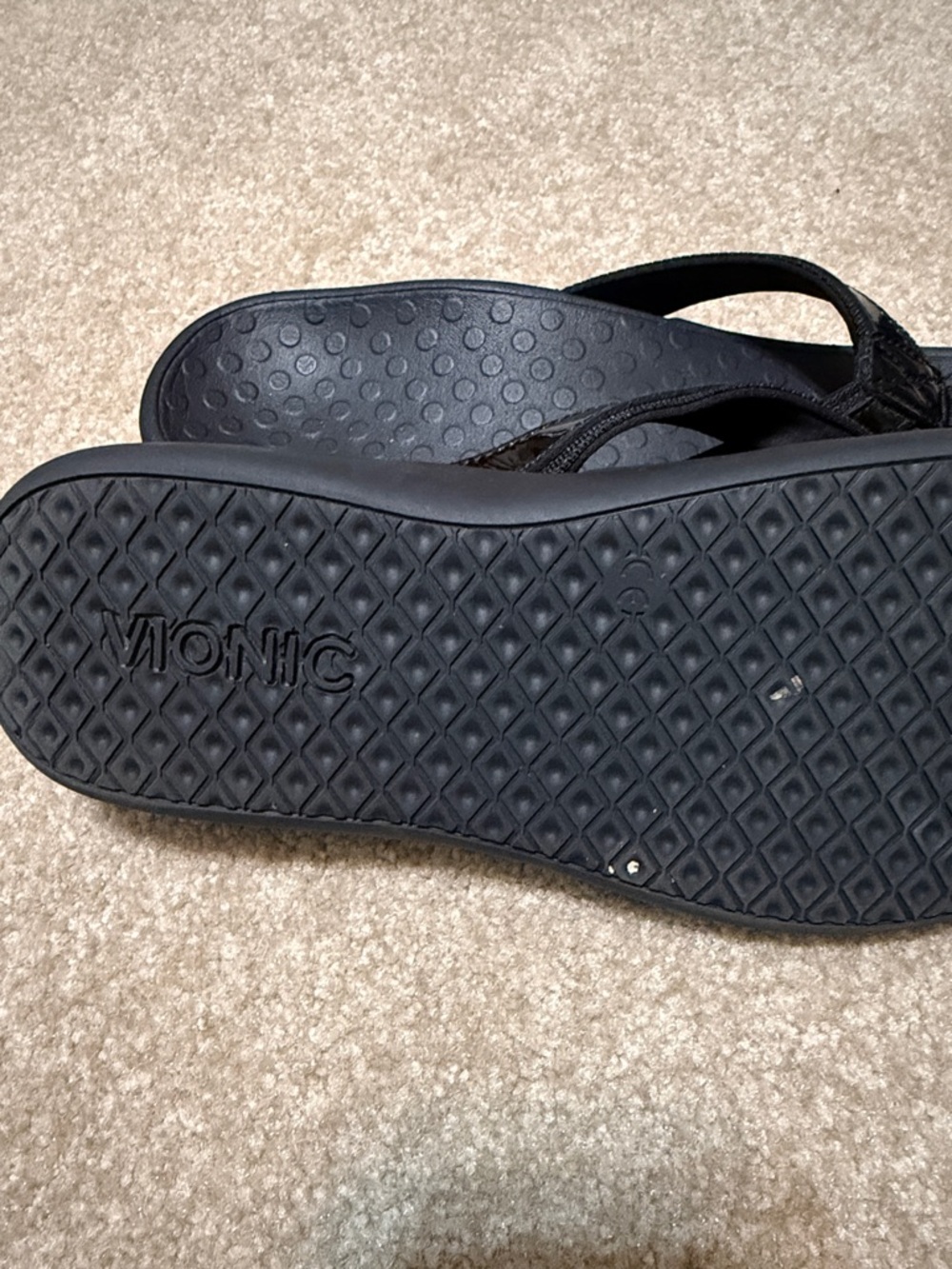 Vionic Black Patent Thong Sandals - Picture 3 of 3